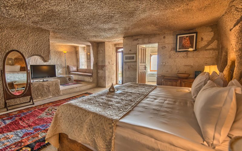 museum-hotel-cappadocia-suites-fly-to-blue (23)